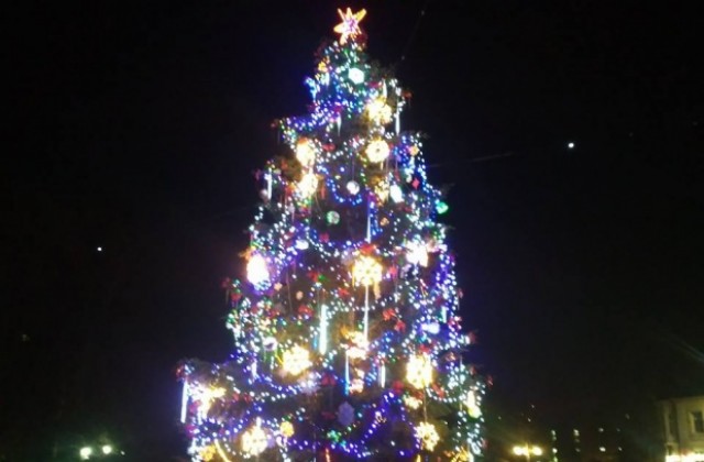 Коледният дух завладя и Кюстендил