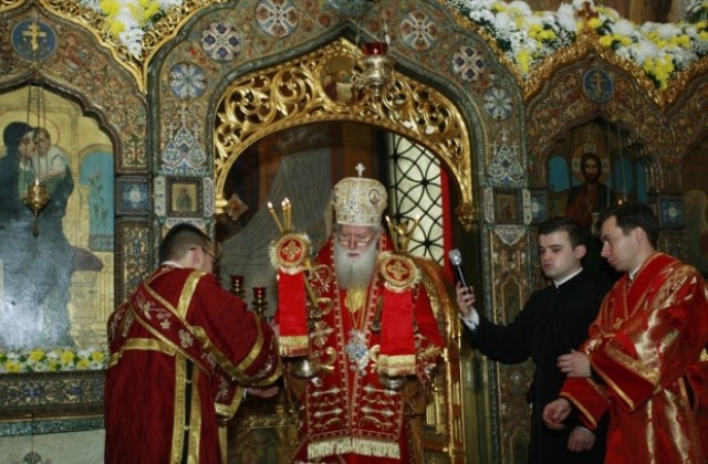 Никулден e! Празнуват и рибарите, и банкерите