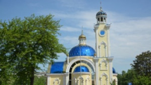 Църква спортна зала и младежки център от Пловдив се борят