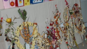 Започна майсторенето на традиционни родопски сурвачки