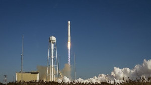 Товарният кораб Сигнус ще се скачи с МКС на 9