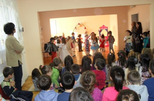 Детска градина Младост се включи в Националната седмица на четеното