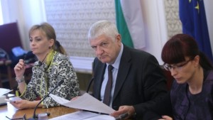 Зелена карта ще се издава заедно с Гражданска отговорност без