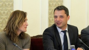 Комисия в НС прие да се сключва Гражданска отговорност онлайн