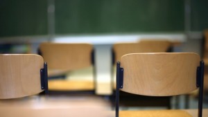 8 пловдивски училища подкрепят програма за превенция на наркоманиите