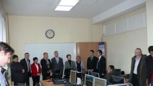 Катедра Електроника получи изцяло обновена лаборатория