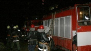 Автомобил горя в Опан