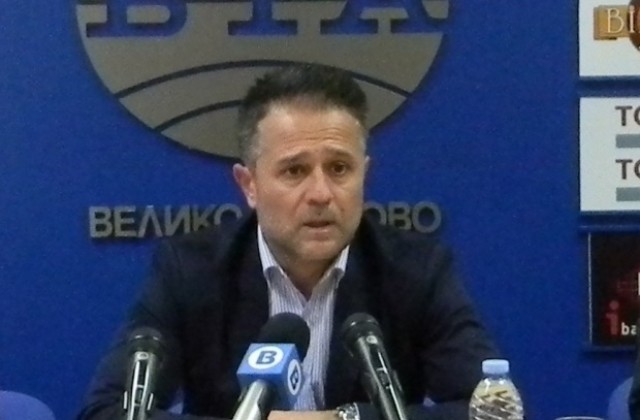 Иван Иванов: Всеки депутат трябва да ходи на работа с оставка в джоба