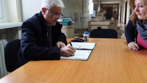 Община Дупница подписа договор за 499 470 лвосигурява грижа за