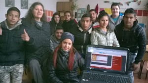 Учениците от ПГТДупница четоха любими произведения по време на междучасията