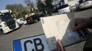 Нов търг спасява столичани от криза с табелите за коли