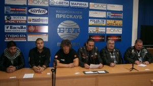 Мотористите от Плевен с амбиция да зарадват децата в 7