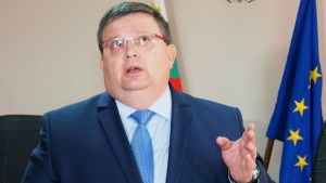 Сотир Цацаров Не подценявайте премиера