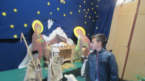 Библейска композиция подредиха в ОУ Бачо Киро във В Търново