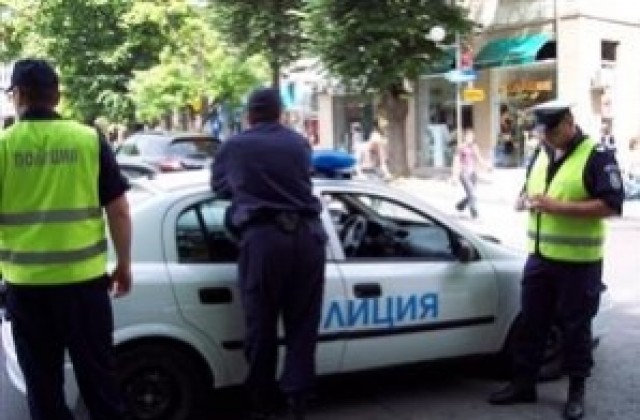 Полицейска операция в заведения в Казанлък