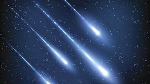 Наймощният и красив метеорен поток достига своя пик