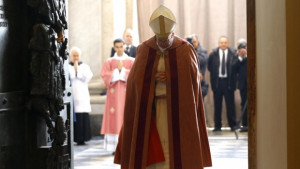 Папата обяви начало на времето на великата прошка