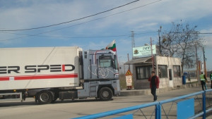 3 дни след акцията на ГКПП Капитан Андреево още има