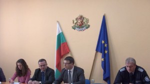 Представиха мерки за повишаване безопасността на движението по пътищата в
