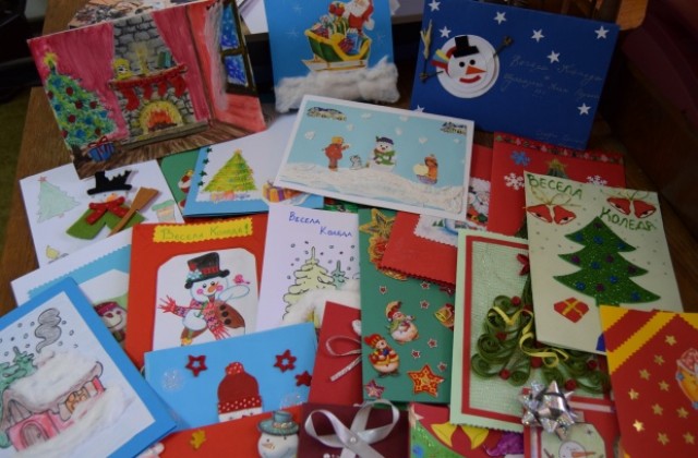 Деца от Община Г. Оряховица изработиха Коледните картички за институциите