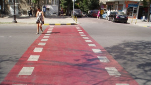 Двама пешеходци пострадаха при катастрофи