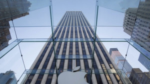 Тайна лаборатория на Apple работи по LCD монитори