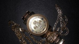 Задигнаха злато и сребро от три жилища в Габрово