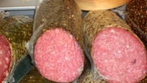 Децата в градините ядат месо два пъти над нормата за