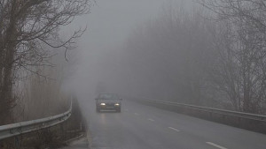 Времето на 17 декември Мъгливо от петък се затопля отново