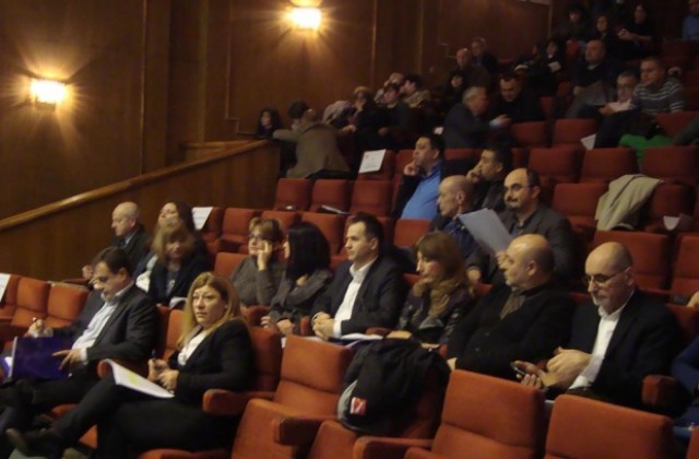 Даниел Панов: Да не се всява паника, общината не е във финансова криза