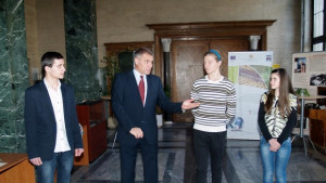 Ученик от Павликени е победител в национален конкурс за есе