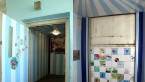 Асансьор от соца стана галерия