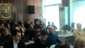 Общинските съветници в Сливен си намалиха заплатите