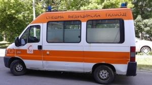 Жена блъсна двама пешеходци