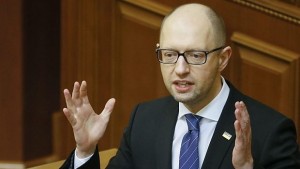 Яценюк обяви мораториум върху плащанията на дълг към Русия