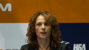 Благодарствен плакет за кмета Живко Тодоров от Националната баскетболна лига