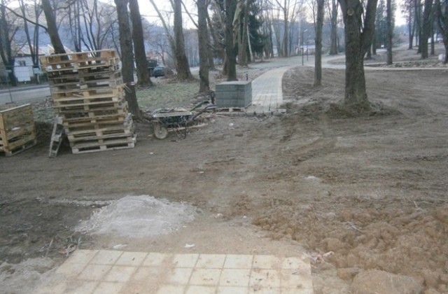 Парк Маркотея в Габрово все още е строителна площадка (СНИМКИ)