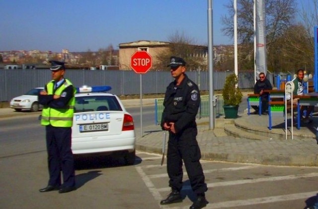 Представители на 7 институции обсъждат евентуални проблеми през почивните дни