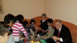 Солидарна Коледа за 40 деца от Малък групов дом