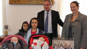 Многодетна плевенска майка гостува на кмета Георг Спартански