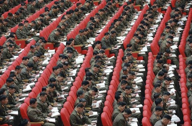 Над 2500 севернокорейци работят в чужбина при робски условия