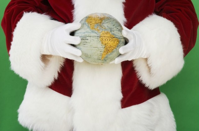 НОРАД: Дядо Коледа вече премина през Русия, продължава обиколката