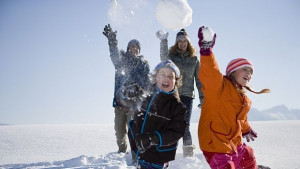 Новата година идва със сняг