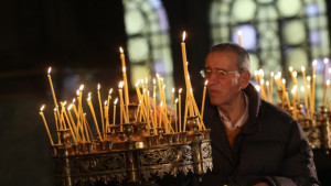 Църквата събира вярващите за Събор на пресвета Богородица