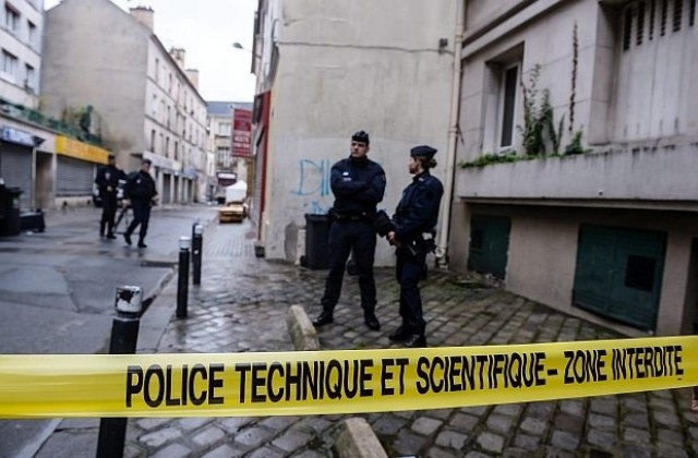 Погребаха един от атентаторите в Париж при пълна дискретност