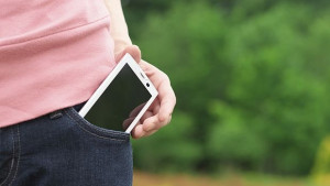 Големият екран влиза в джоба с умен прожекционен апарат