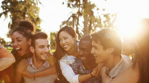 Класация на щастието как светът изпраща 2015а и посреща новата