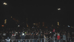 Хиляди русенци посрещнаха новата 2016 година на площада