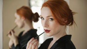 Умна писалка нанася перфектния фон дьо тен