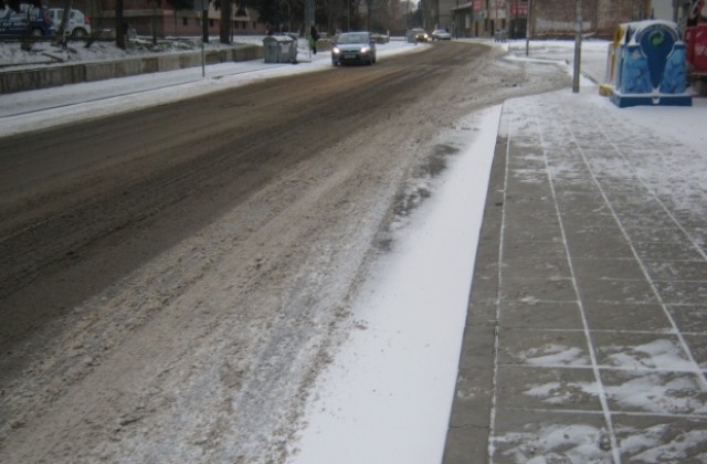 Пътищата в Дупница са почистени